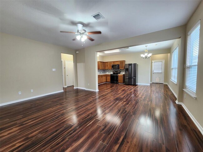 Building Photo - 7539 Legacy Pines Dr
