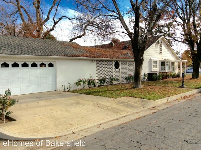 Building Photo - 4 br, 3.5 bath House - 2930 18th Street