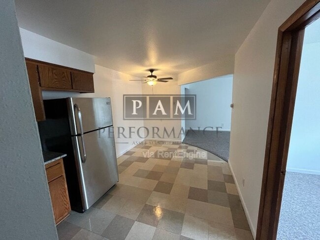 Foto del edificio - 2859 S 6th St