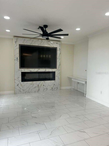 Building Photo - 5001 Alita Terrace