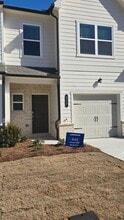 Building Photo - 209 Kenoot Dr