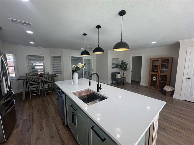 Foto del edificio - 1144 Harrison Ln