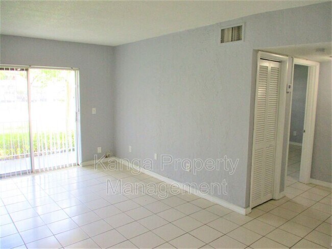 Building Photo - 3380 NW 30th St