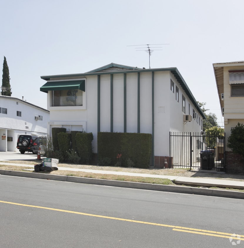 Building Photo - 6120 Radford Ave