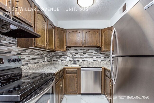 Foto del edificio - 1435 Willard Ave