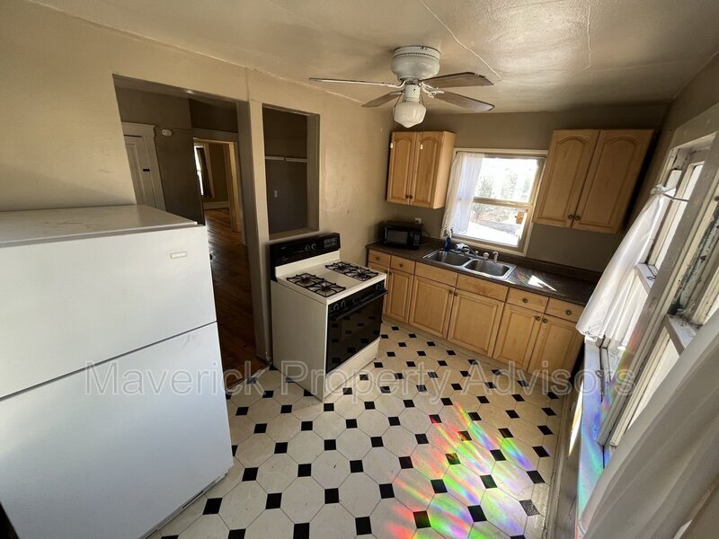 123 Walter St NE Unit 2, Albuquerque, NM 87102 Condo for Rent in