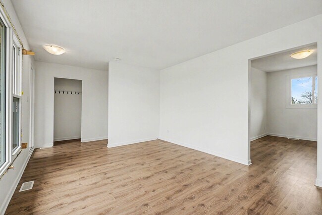 Photo du bâtiment - 2123 Mer-Bleue Rd