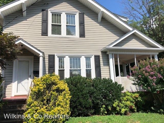 Primary Photo - 2 br, 1.5 bath House - 219 College Avenue