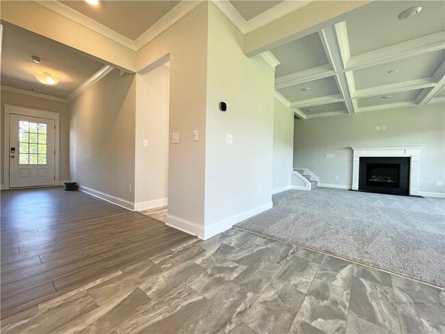 Foto del edificio - 4607 Silver Oak Dr