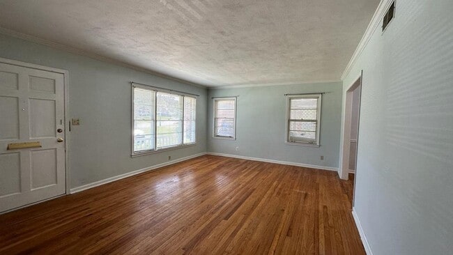 Building Photo - 2766 N Barksdale Dr