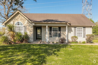 Building Photo - 505 Chinquapin Pl