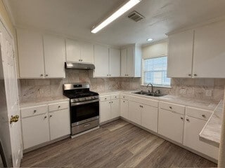 Building Photo - 310 W Houston Ave