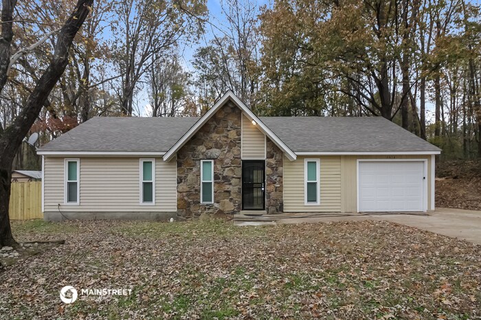 Primary Photo - 4414 Winding Hill Dr