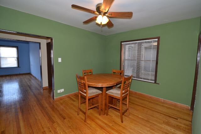 Foto del edificio - 3247 N Damen Ave