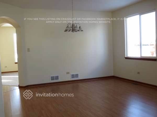 Building Photo - 1705 Stanton Ln