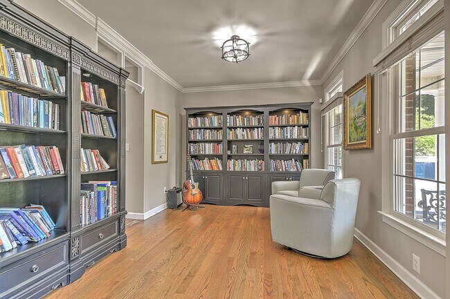 Foto del edificio - 9 Wayland Ct