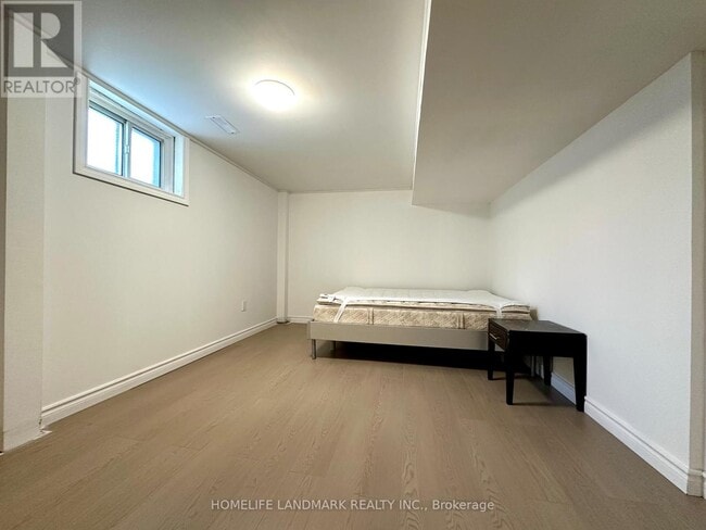 Building Photo - 46 Verwood Ave