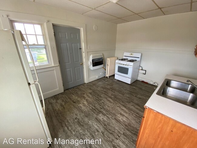 Building Photo - 2304 S Calhoun St