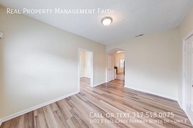 Building Photo - 3602 E Fall Creek Pkwy N Dr