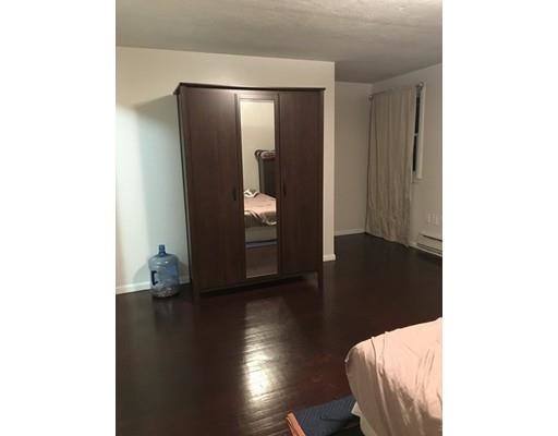 Building Photo - 10 Starbird Ave