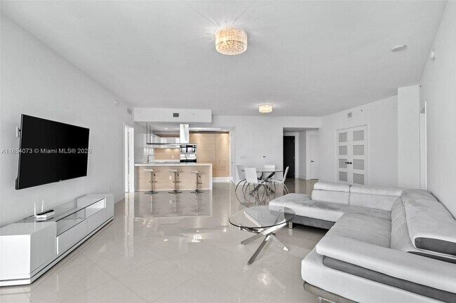 Foto del edificio - 17301 Biscayne Blvd