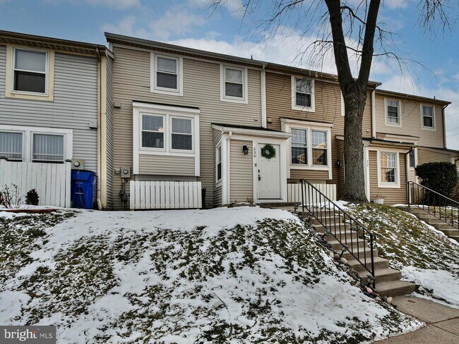 Foto del edificio - 536 Ellrose Ct