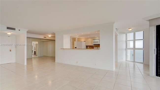 Building Photo - 4000 Towerside Terrace