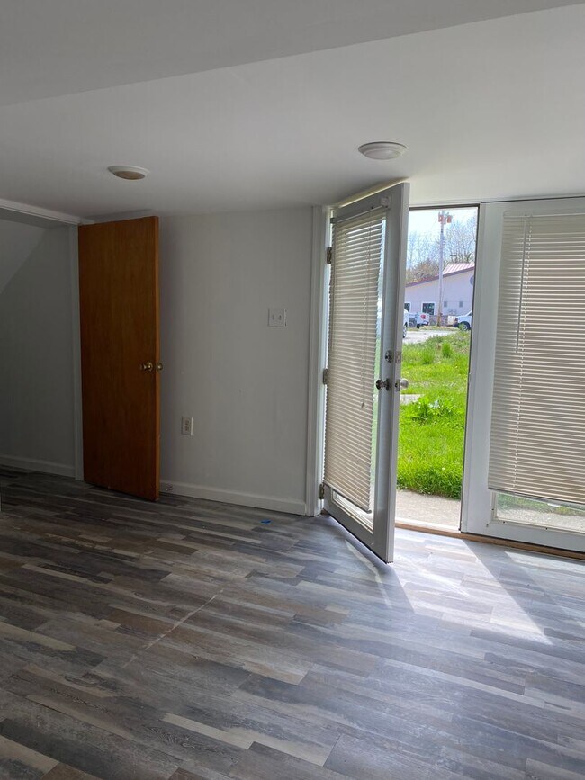 Foto del edificio - Spacious 1 Bedroom 1 Bathroom 1st floor ap...