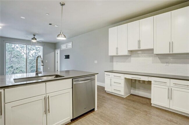 Building Photo - 2804 Treble Ln