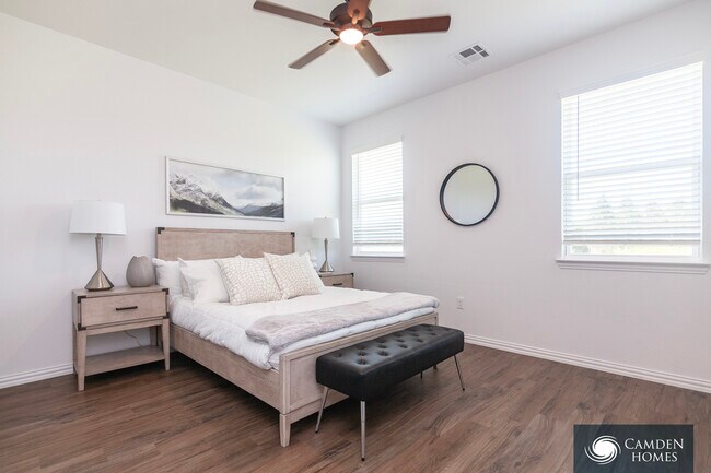 Foto del edificio - 2325 Camryn Ln