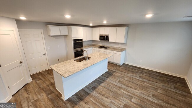 Building Photo - 703 Windstream Dr