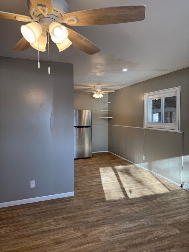 Foto del edificio - 4br 2bth large sun room and big fenced in backyard