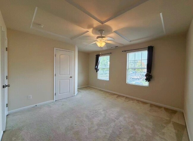 Building Photo - 12 Pocono Dr