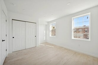 Building Photo - 5530 Boyer St