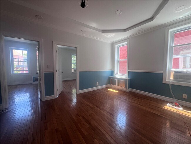 Foto del edificio - 317 Woodbine St