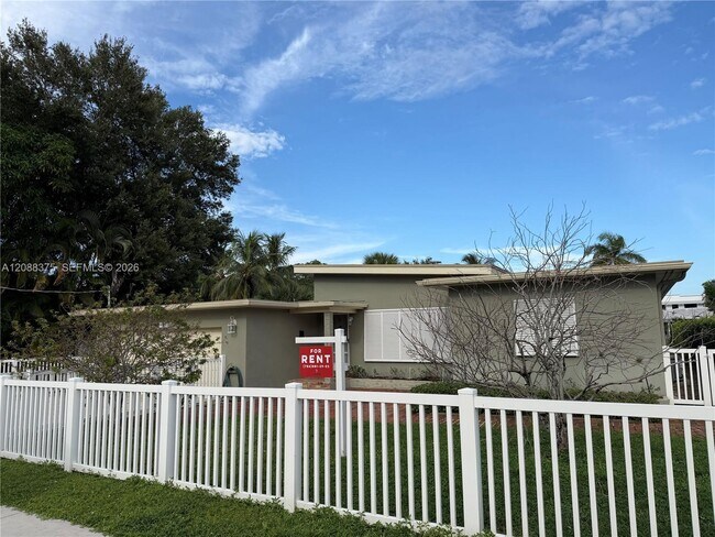 Foto del edificio - 800 SW 8th Terrace