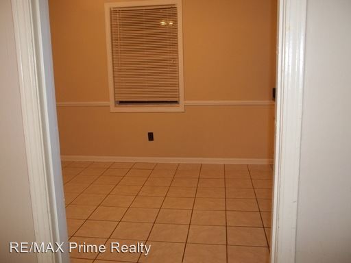 Foto del edificio - 8343 Twin Chapel Dr