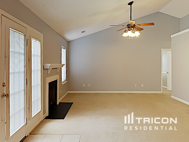 Building Photo - 117 Sweet Thorne Rd