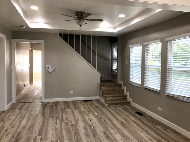 Foto del edificio - Large remodeled 4bed/2bath close to school...