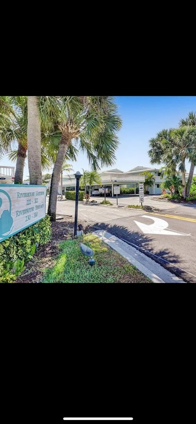 Primary Photo - 222 N Federal Hwy