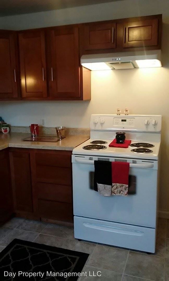 Building Photo - 2 br, 1 bath Apartment - 701 George St.