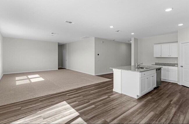 Building Photo - 21544 Rolling Streams Dr