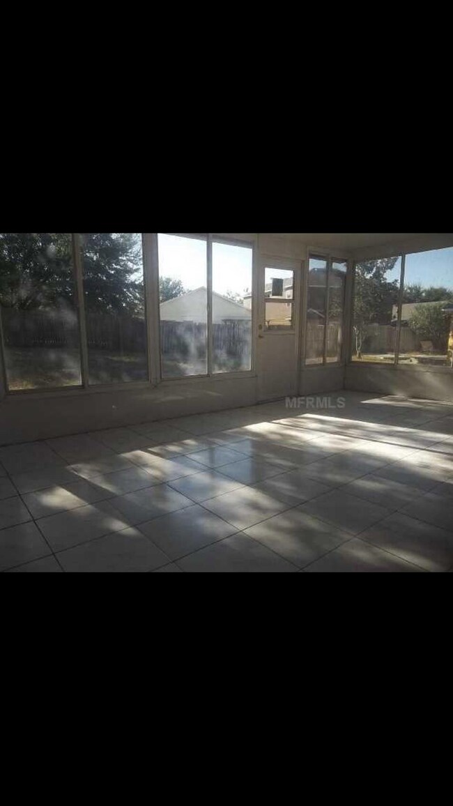 Building Photo - 9100 Lake Lotta Cir
