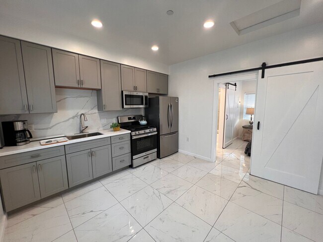 Foto del edificio - Winter Garden LLC