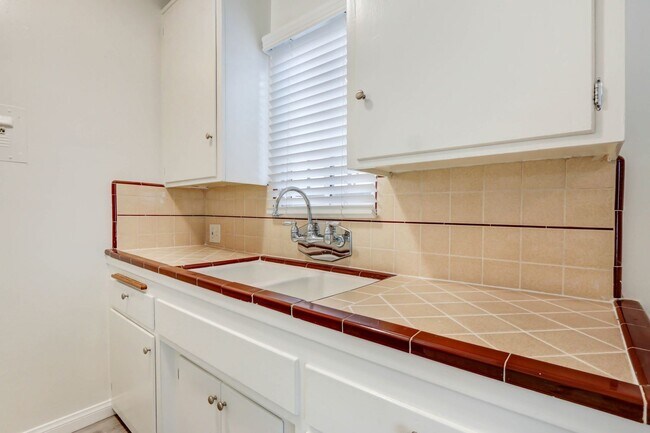 Foto del edificio - 422 Hill St