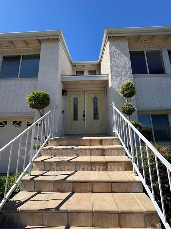 Building Photo - 1634 Laraine Cir
