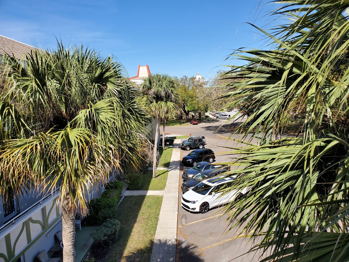 Front Door view - 2471 Sumatran Way