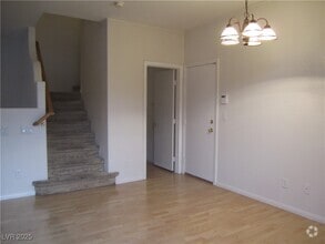 Building Photo - 620 White Shark Ct