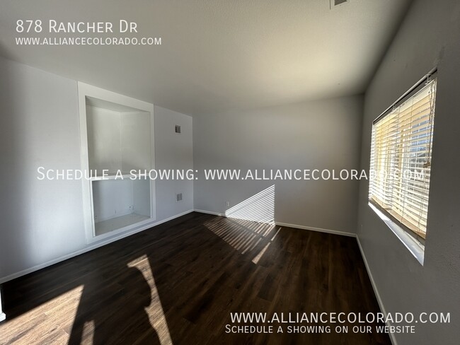 Foto del edificio - 878 Rancher Dr