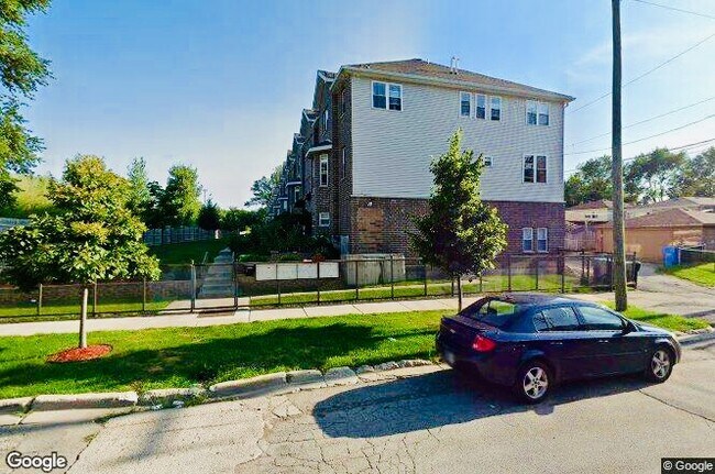 Building Photo - 2501 W 36th St